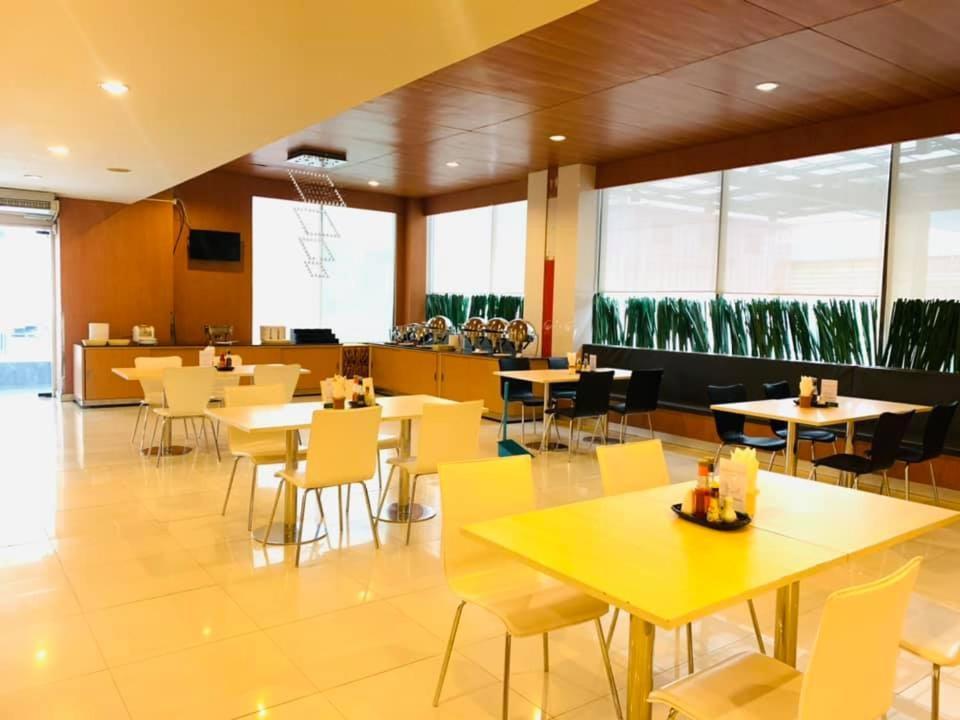 Asawann Hotel Nongkhai Nong Khai Exterior photo